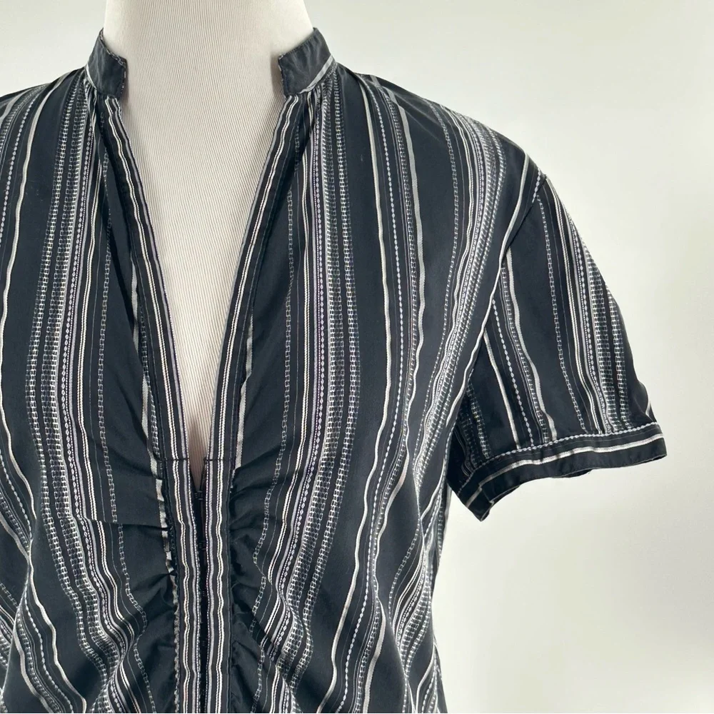 New York & Company stretch striped blouse size 10 black white ruched v-neck 90s